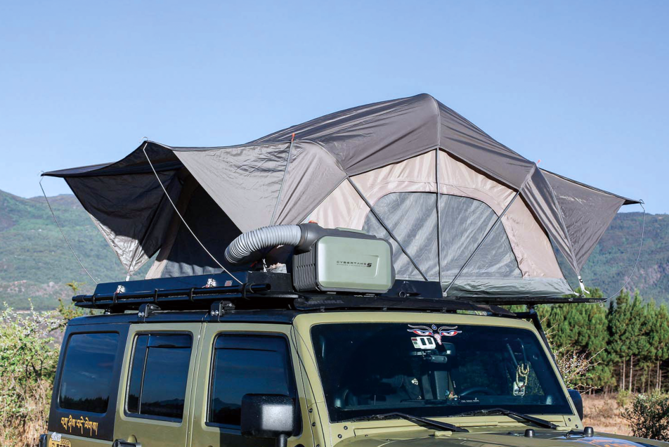 Cybertake S1 Pro portable air conditioner being used with a roof top tent (RTT)