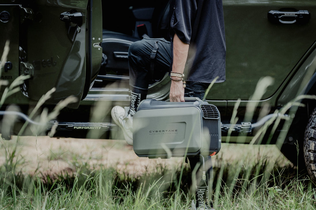 Person carrying a Cybertake S1 Pro portable aircon