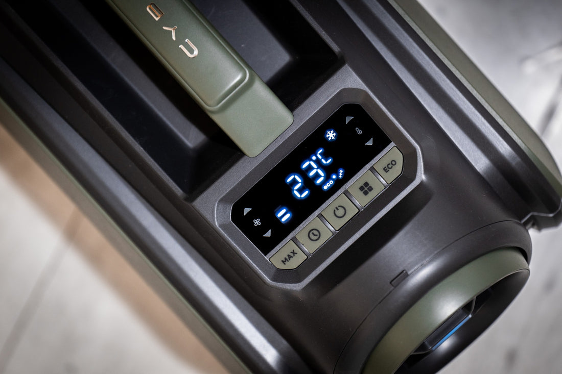 Control panel showing the temperature of a Cybertake S1 Pro portable air conditioner.