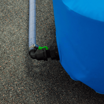 Close-up of Fleximake DW110B bladder with reinforced TPU and fittings